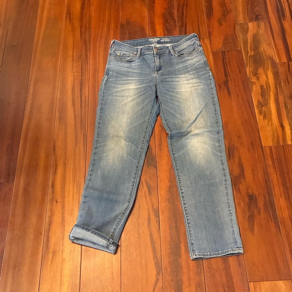 Denizen from Levi's Women's Light Blue Ankle Jeans